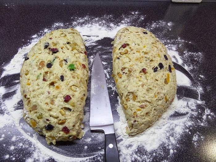 немецкий рождественский штоллен с изюмом