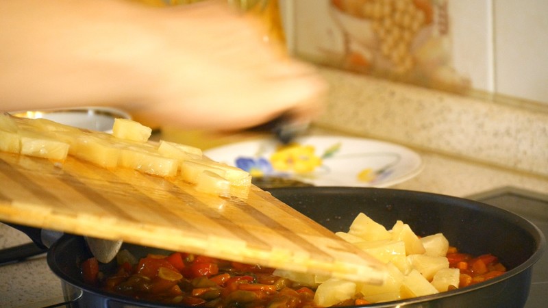 022. Свинина в кисло-сладком соусе второе блюдо, еда, мясо, рецепт, свинина, свинина в соусе