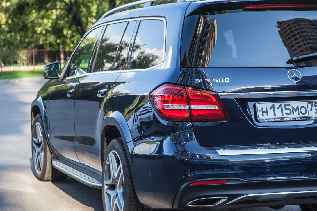 Gls q10. Мерседес ГЛС 500. Mercedes-Benz GLS 500 4m. Мерседес ГЛС 500 2017 черный. GLS 500 2016.