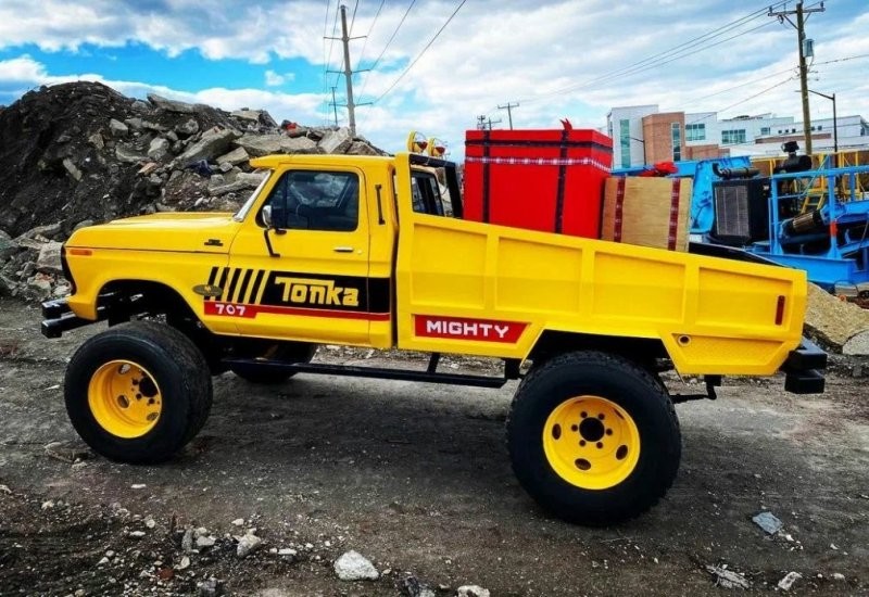 Этот Ford F-250 1978 года — настоящий игрушечный грузовик Tonka