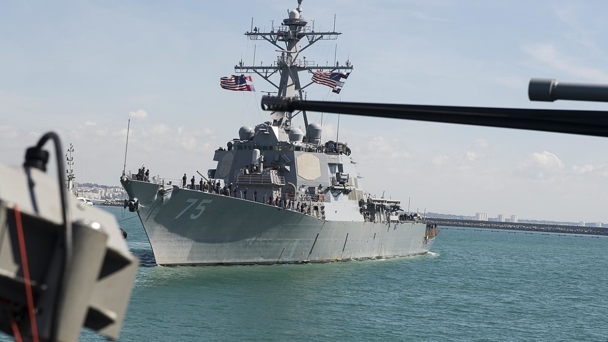 Вице-адмирал Бражник осудил решение США бороться с подлодками ВМФ РФ в Атлантике