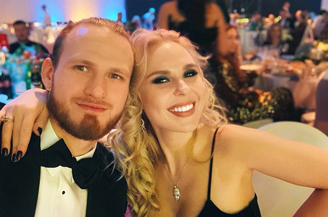 Красная Поляна, горы и поцелуи: Пелагея и Иван Телегин отправились в романтическое путешествие Красная Поляна, горы и поцелуи: Пелагея и Иван Телегин отправились в романтическое путешествие звездные пары