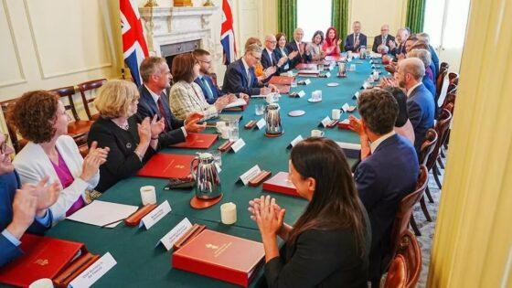 британцы возмущены нарушением собственных запретов