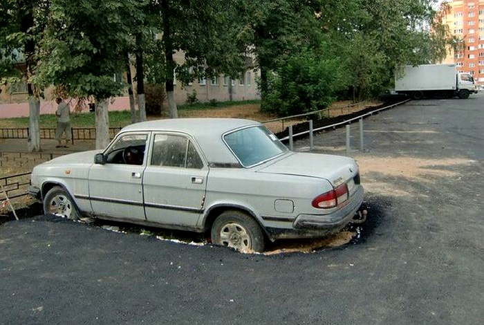 18 убойных фотографий из жизни работников жилищно-коммунального хозяйства 