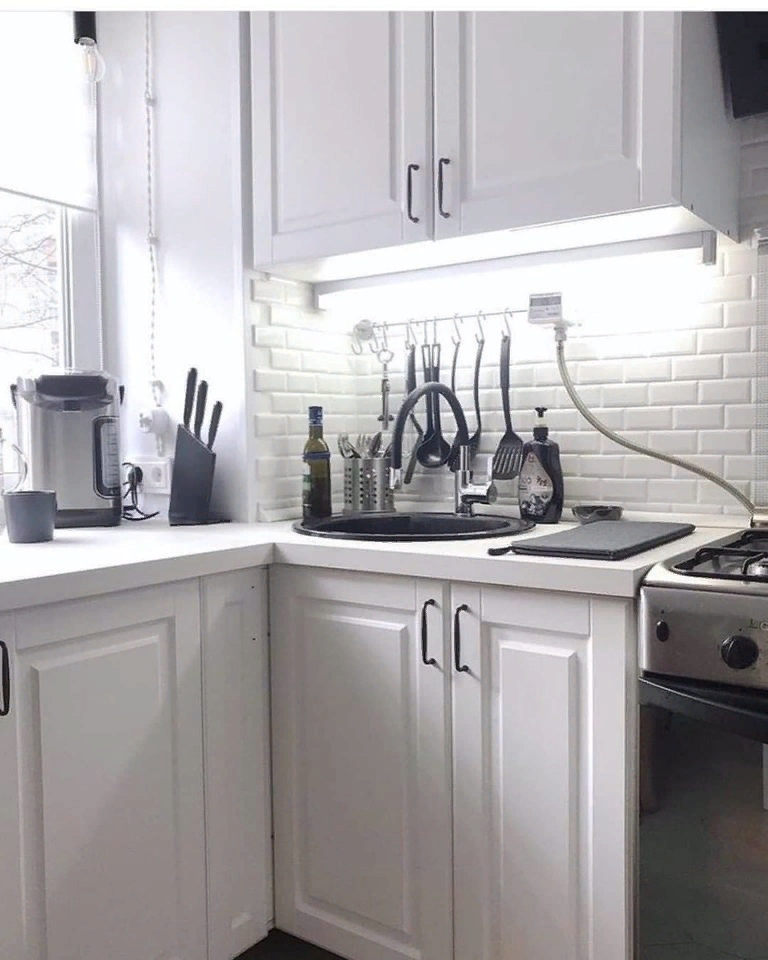 Переделка небольшой кухни в современную красавицу: до/после Переделка небольшой кухни в современную красавицу: до/после идеи для дома,ремонт и строительство