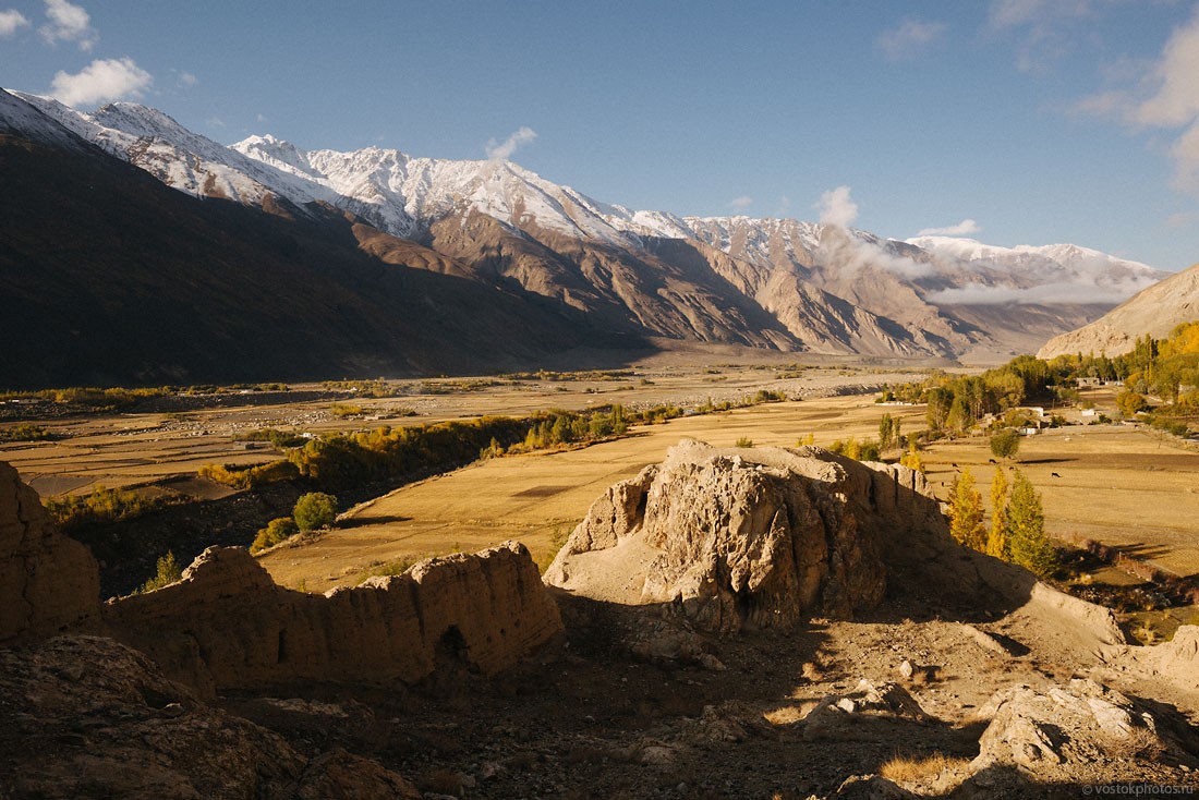Реальные таджикский. Таджикистан фото. Таджикистан ландшафт. Горы средней Азии. Таджикистан природа горы.