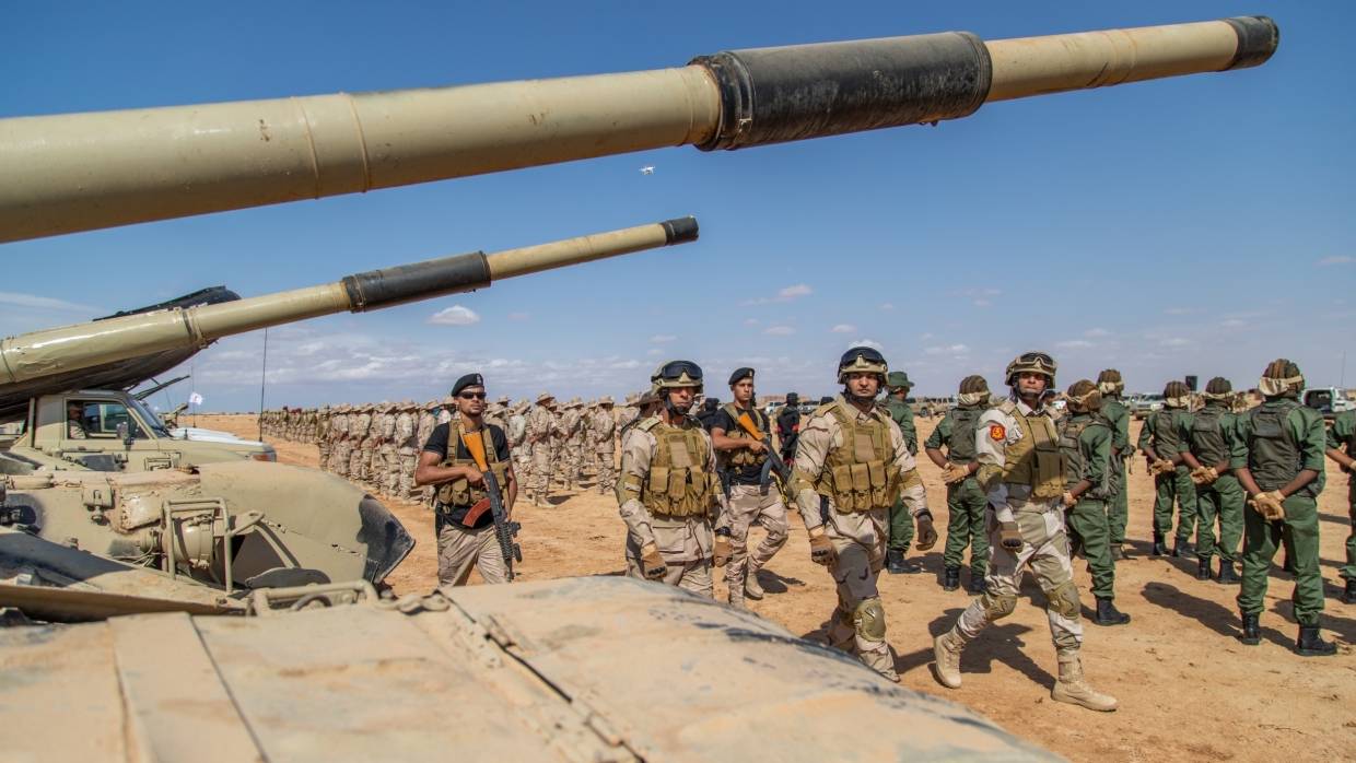 Элитная бригада Ливийской национальной армии приступила к крупномасштабным учениям Элитная бригада Ливийской национальной армии приступила к крупномасштабным учениям Весь мир