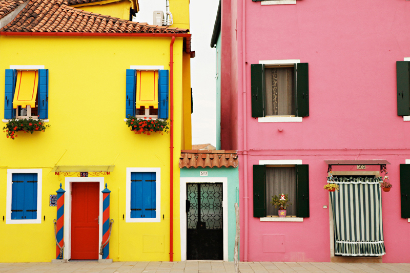 23-Терапия цветом на острове Бурано, Италия