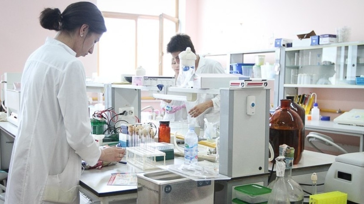 Ученые США и Швеции зафиксировали взаимодействие молекул воды на атомном уровне