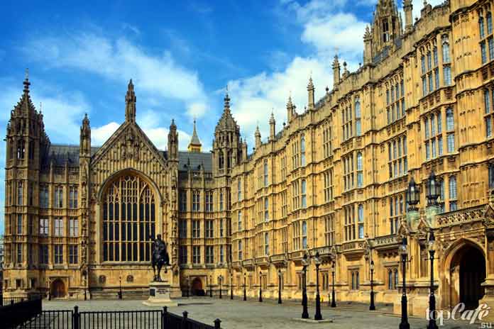 Английская готическая архитектура