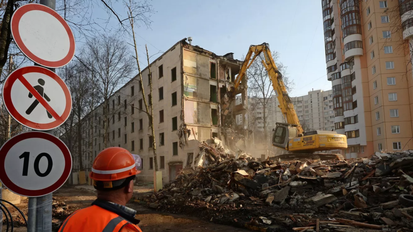 В Таганском районе Москвы снесли жилые дома по программе реновации