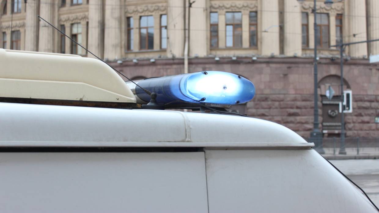 Машина скорой помощи перевернулась в центре Москвы Происшествия