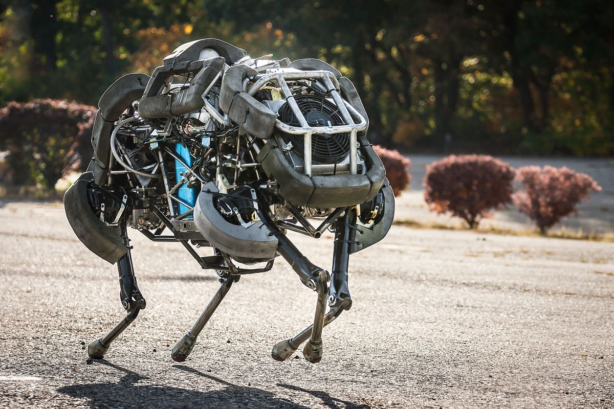 5 необычных роботов. робота, робот, этого, только, местности, Boston, менее, Dynamics, роботы, движения, людей, состоит, «когти, острые, быстрых, «мозгов», побольше, человекообразный, зубы»…SPOT, MINIЭтот