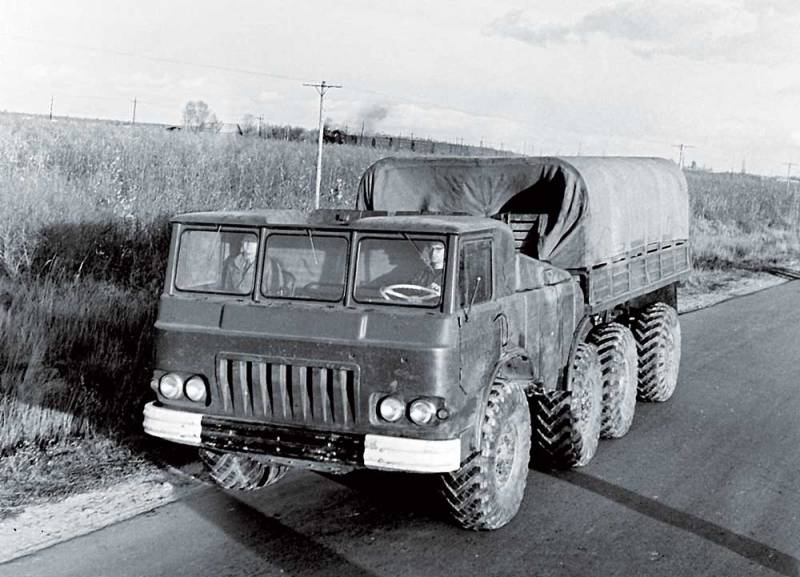 ЗИЛ-135: легендами не рождаются ЗИЛ-135: легендами не рождаются оружие