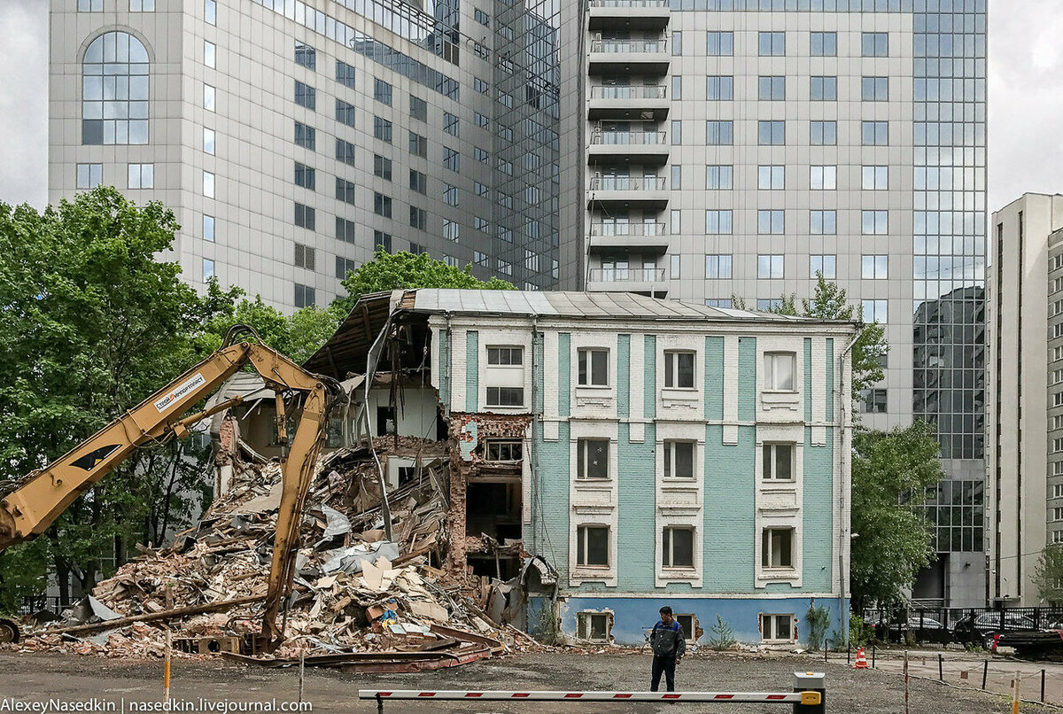 Хроники московского вандализма: список исторических зданий, уничтоженных  при Собянине - Это интересно - Шняги.Нет - познавательно-развлекательный  блог. Знаменитости, Юмор, Приколы, Видео