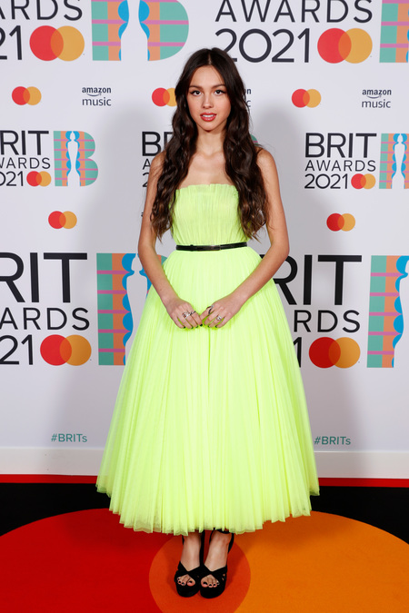 Дуа Липа, Элтон Джон, Тейлор Свифт, Билли Портер и другие на премии BRIT Awards 2021 группа, британский, Свифт, британская, Awards, больше, вечер, сингл, номинации, девушки, которые, премии, Стайлс, многие, своих, исполнительница, исполнитель, Билли, Little, певица