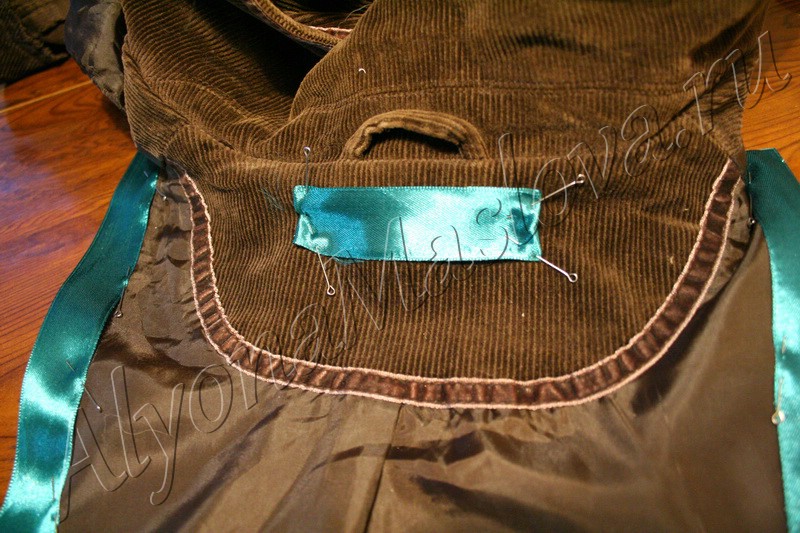 Реставрация подкладки у пиджака ленту, ленты, атласную, пиджак, атласной, подклада, спинки, соединила, Распорола, рукаве, подкладка, этого, просто, Можно, производителем, задумано, иллюзию, создавать, нашила, будет