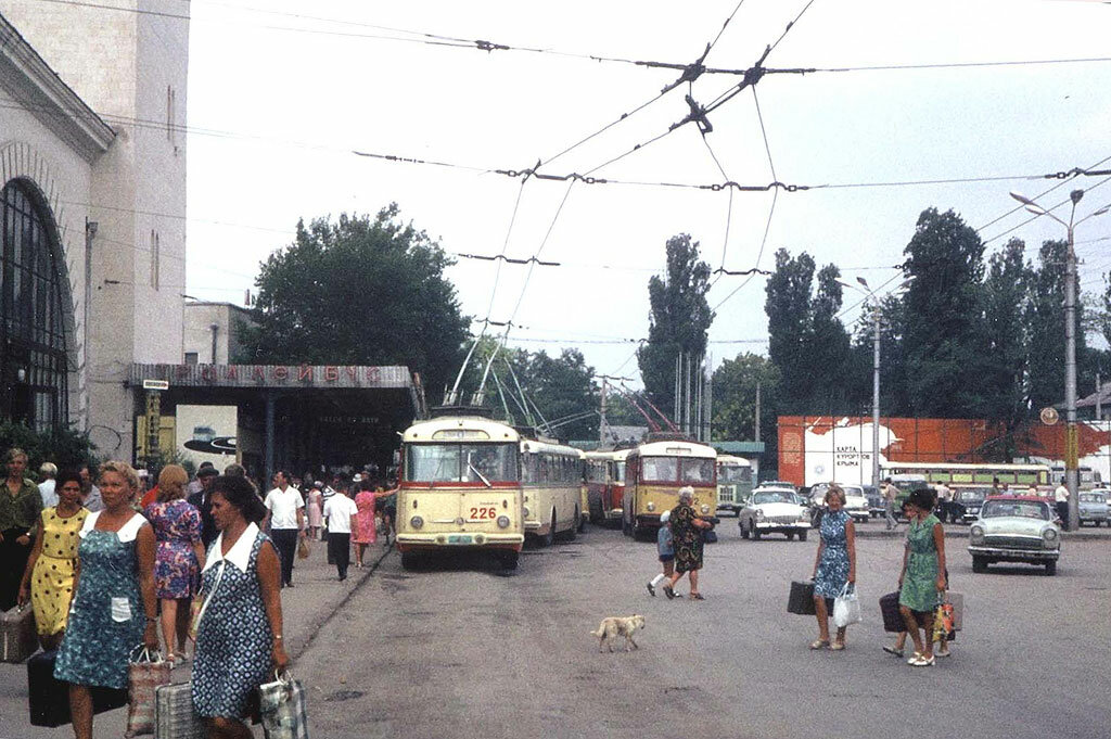 СССР 1973 года в цвете Война и мир