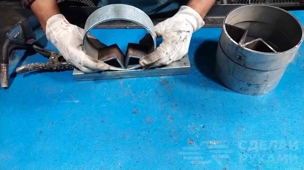 Простое приспособление, которое облегчит сварку металла самоделкин