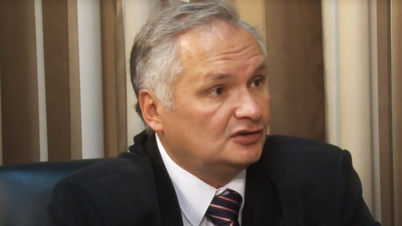 «Собрание мародеров»: политолог Суздальцев раскритиковал предложение пустить украденные активы РФ на поддержку Киева