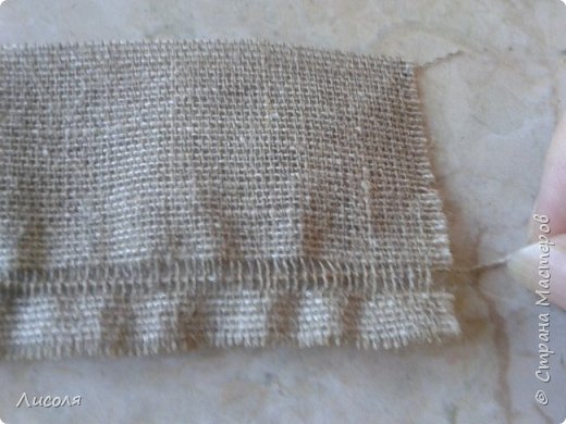 Небольшая иллюстрация к процессу создания очаровательных цветочков из мешковины Небольшая иллюстрация к процессу создания очаровательных цветочков из мешковины женские хобби