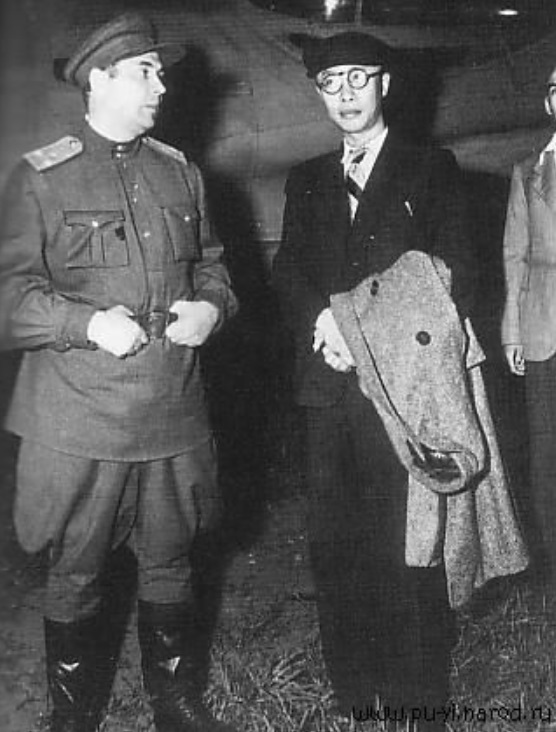 Как последний император Китая жил в СССР и  даже пытался стать коммунистом