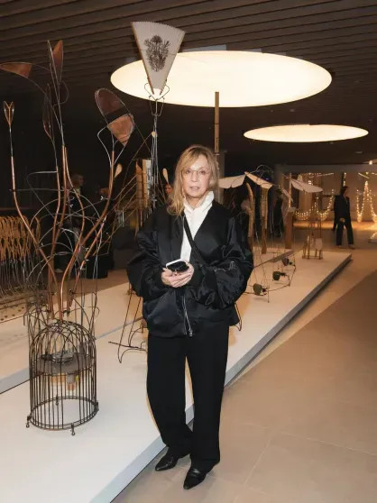 Андрей Малахов, Юрий Колокольников с женой, Антон Беляев, Алёна Долецкая и Елизавета Лихачёва посетили арт-выставку 