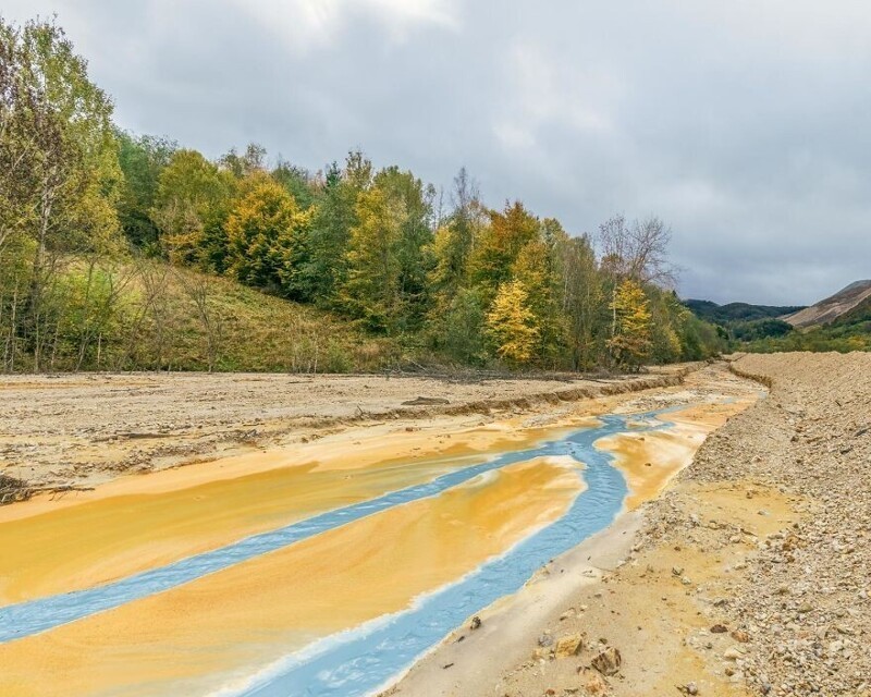 Джамана — деревня под водой деревни, Джамане, Джаману, ядовитого, озера, шахта, около, Джамана, некоторых, захотели, семей, Несколько, сантиметров, примерно, растет, Уровень, гектаров, достигает, затопившего, 11000