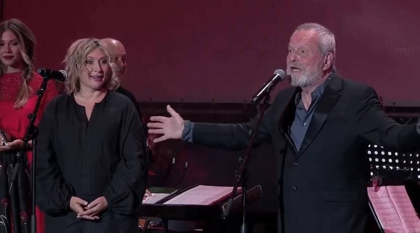 Всемирно известный режиссёр нанёс «удар под дых» украинским националистам Всемирно известный режиссёр нанёс «удар под дых» украинским националистам украина