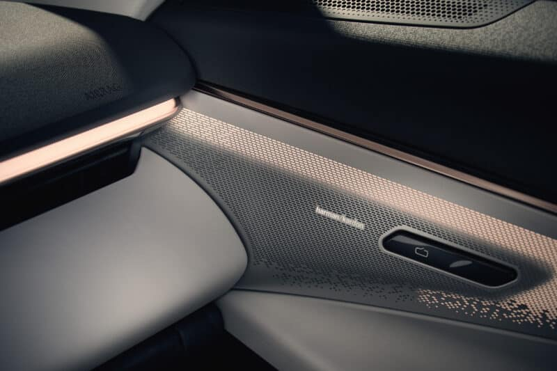 Lynk & Co 08 PHEV официально представлен в Китае с ОС от Meizu