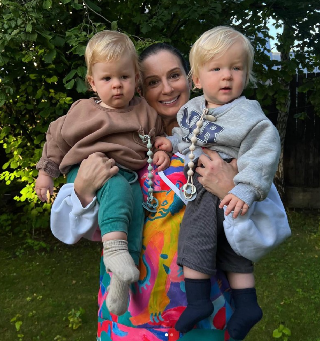 Киркоров с куличом за 100 тысяч рублей, Екатерина Стриженова с внуками: как звезды отметили Пасху-2026 Киркоров с куличом за 100 тысяч рублей, Екатерина Стриженова с внуками: как звезды отметили Пасху-2026 праздник, Пусть, чтобы, Стриженова, Татьяна, Песков, дочери, подписала, сердца, кулича, Навка, телеведущая, 58летний, посетили, Екатерины, звезда, Филипп, службу, Ксении, соцсетях