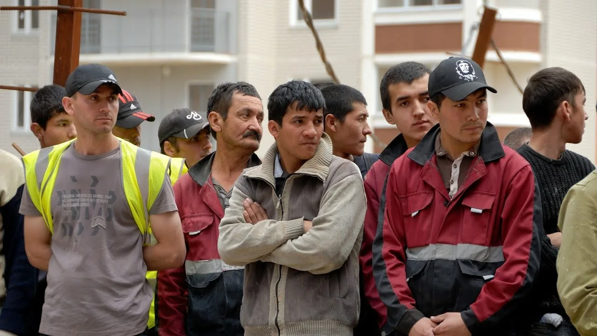 Эпоха всепрощения закончилась: как Россия меняет правила игры для мигрантов