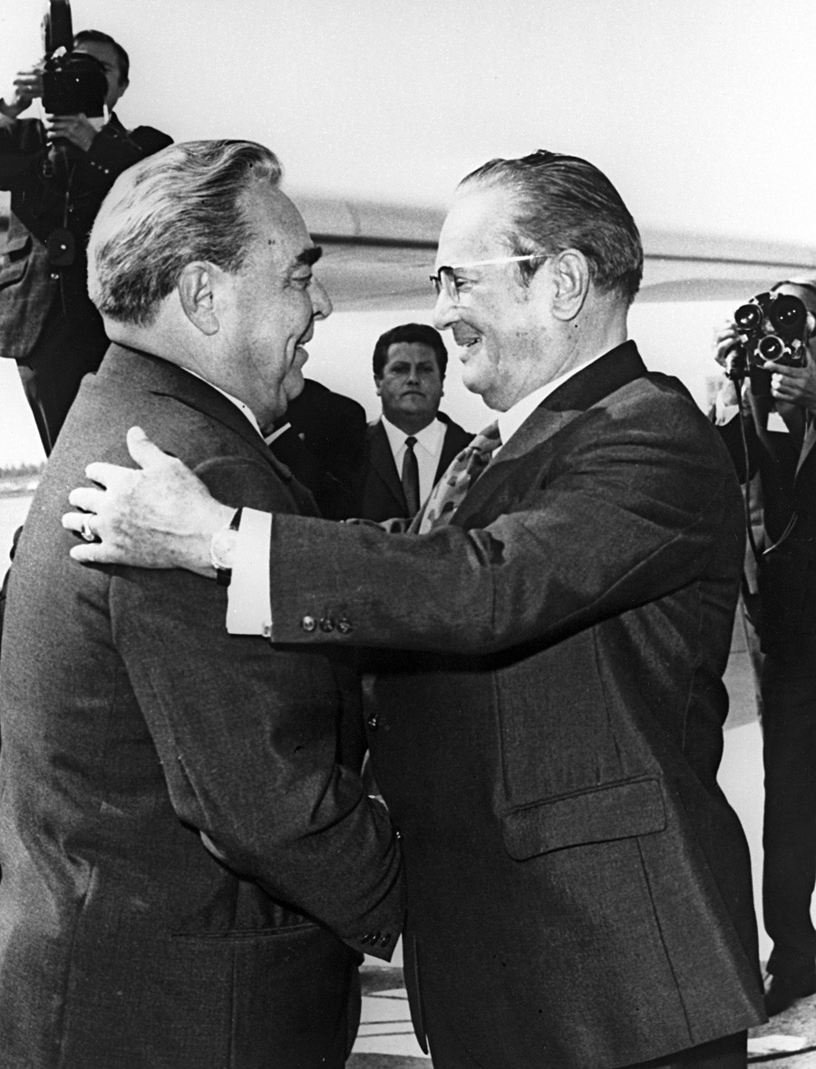 Как мировые лидеры пытались избежать поцелуев Брежнева
