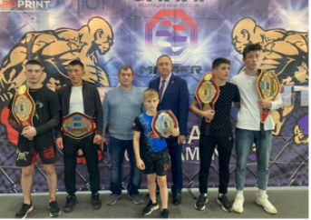 Старшеклассник из Куркина стал победителем городского турнира по ММА