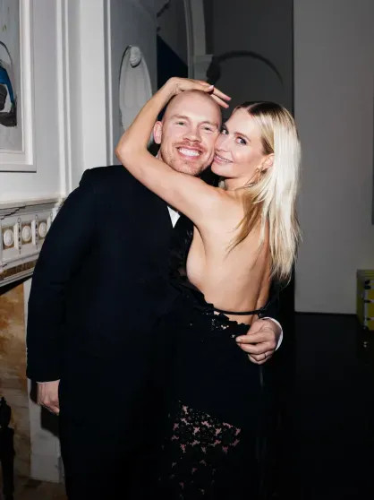 Пенелопа Крус, Алисия Викандер, Кейт Хадсон, Наоми Кэмпбелл и Виттория Черетти посетили день рождения Эдварда Эннинфула платье, Черетти, Kelly, Эннинфул, Тейлор, Хадсон, Алисия, Пенелопа, Стелла, Дэвидсон, Machine, Кристиан, Тейяна, Наоми, Викандер, Маккартни, позировала, которая, вечеринку, KellyMachine