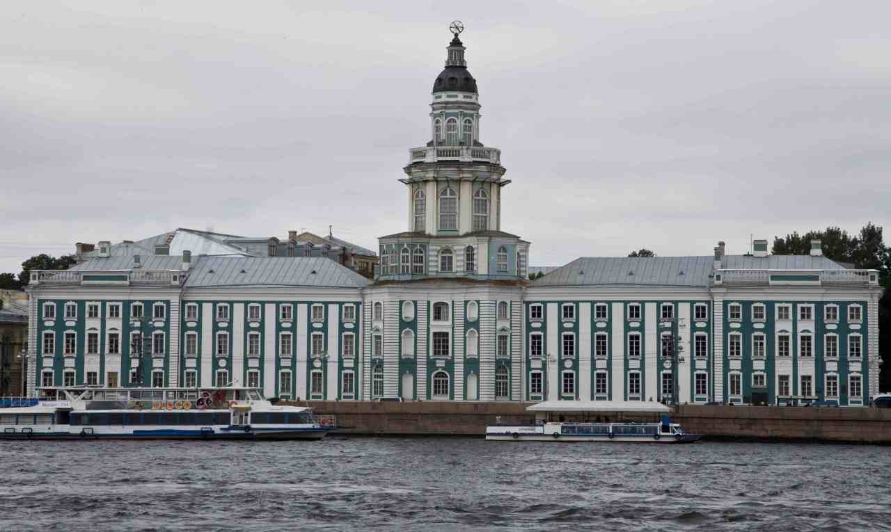 В каком городе есть кунсткамера