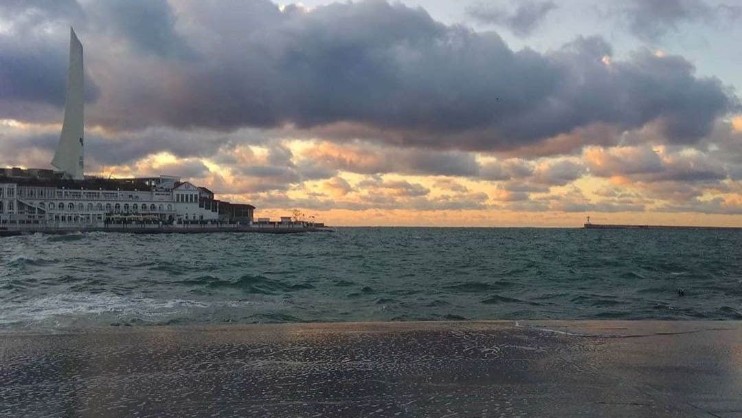 Глава Севастополя пообещал разобраться в инциденте с девочкой-аутистом