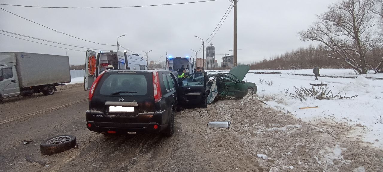 В Твери двое взрослых и ребенок пострадали в ДТП