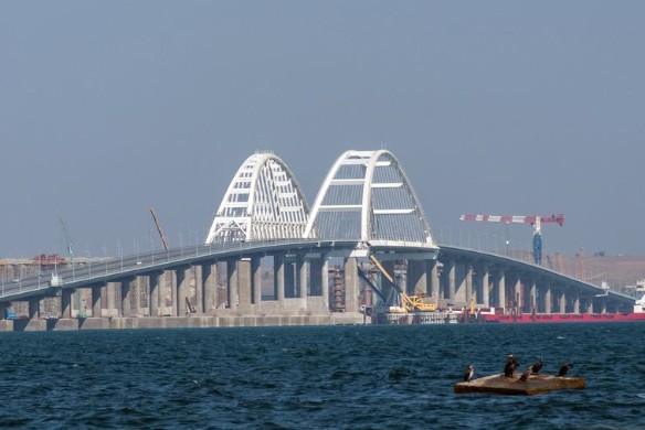 Украинские СМИ постоянно сочиняют небылицы про Крымский мост. Фото: most.life
