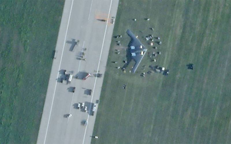 Опубликованы первые кадры с поврежденным бомбардировщиком B-2 ВВС США