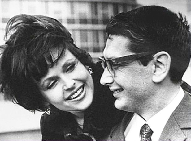 Брошенная всеми Наталья Фатеева доживает жизнь в нищете, с трудом передвигаясь по квартире Брошенная всеми Наталья Фатеева доживает жизнь в нищете, с трудом передвигаясь по квартире наталья фатеева