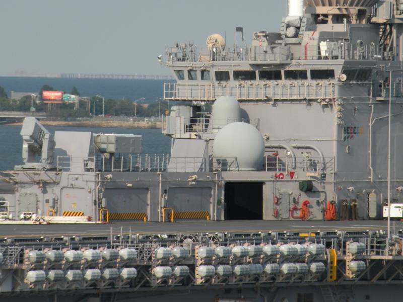 Военно-морская база Норфолк – проплывая мимо вмф