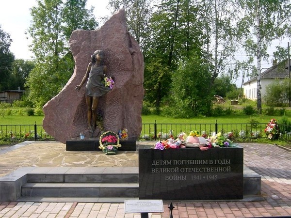 Эта трагедия произошла 18 июля 1941 года на железнодорожной станции Лычково Новгородской области Великая Отечественная Война, Лычково, трагедия