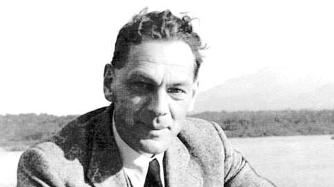 Жительница Владивостока не планирует извиняться за осквернение памятника Зорге