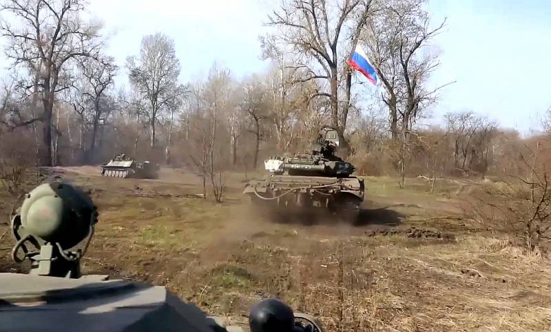 Российский танк в упор уничтожил группу украинских боевиков Новости