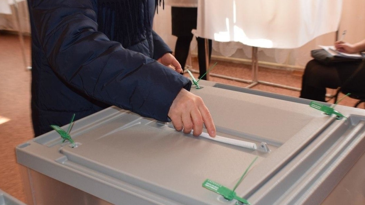 Губернатор Колымы первым среди глав регионов отдал свой голос на выборах в ГД