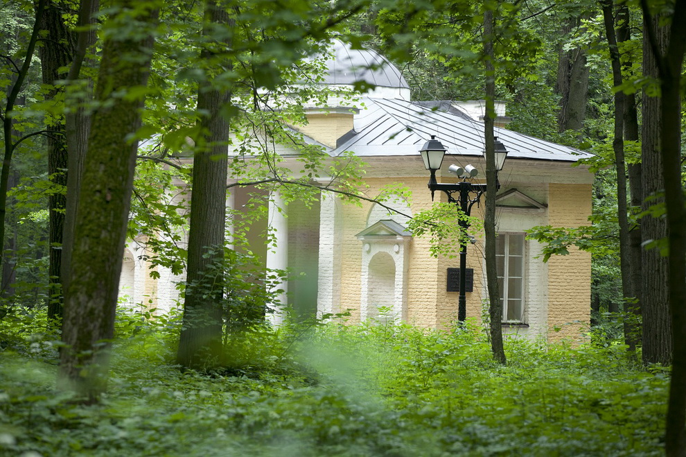 Осень в Царицыно Живоносный источник