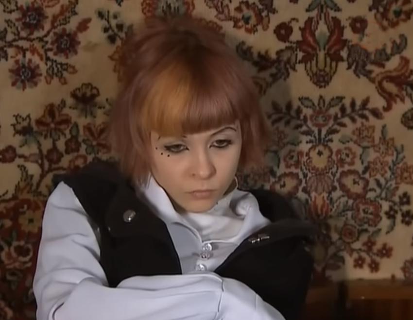 Одного сына оставила бабушке, второй трагически погиб: что известно о самой яркой участнице шоу «Беременна в 16» Елене Холоше Елена, девушка, Фатала, Сергеем, момент, Девушка, «Беременна, после, ребенка, погиб, Сергея, съемок, матерью, сыном, сбежала, молодой, Холоша, Фатал, человек, запомнилась