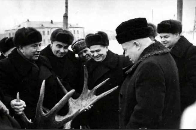 Как хрущёвский волюнтаризм привёл к погрому животноводства в РСФСР г,Москва [1405113],г,Новочеркасск [1078729],город Новочеркасск г,о,[95247471],город Рязань г,о,[95247960],г,Рязань [1113577],г,Челябинск [1338182],история,Ростовская обл,[1078351],Рязанская обл,[1113521],Челябинская обл,[1351087],Челябинский г,о,[95250634]