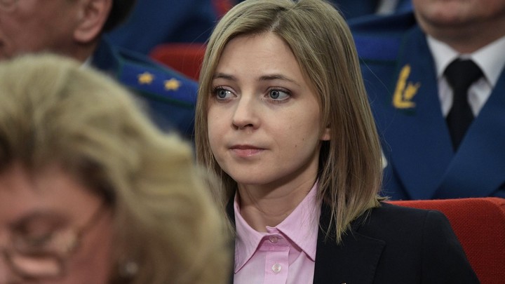 Со всех сторон - взгляды, словно пули: Поклонская рассказала, как ее пыталась наказать "Единая Россия" Со всех сторон - взгляды, словно пули: Поклонская рассказала, как ее пыталась наказать "Единая Россия"